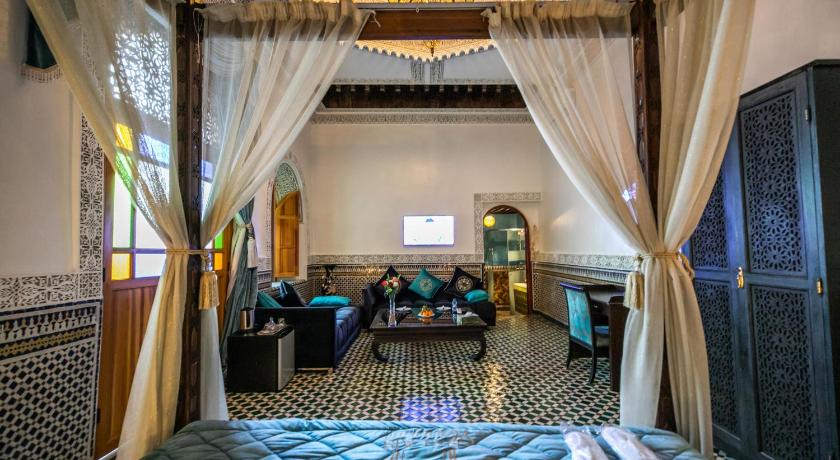 Image of Royal Suite 14