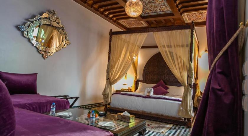 Image of Royal Suite 16