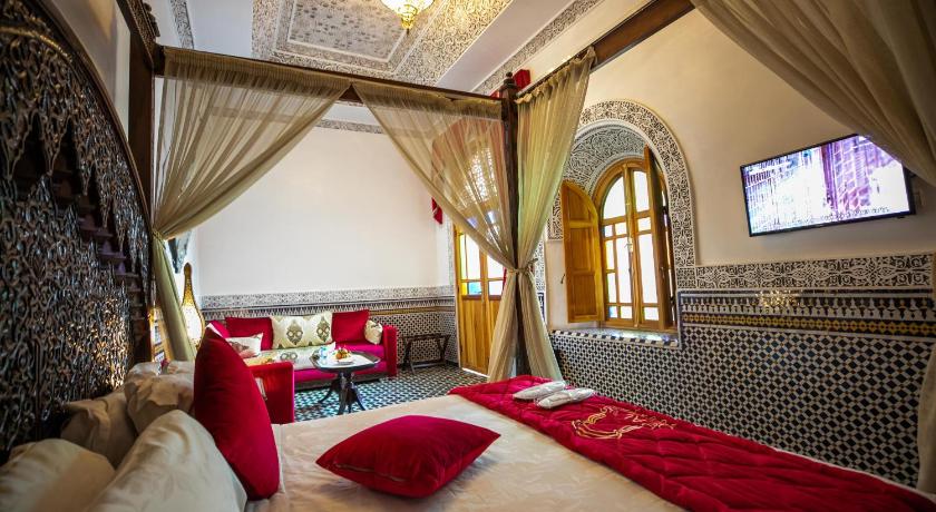 Image of Royal Suite 15