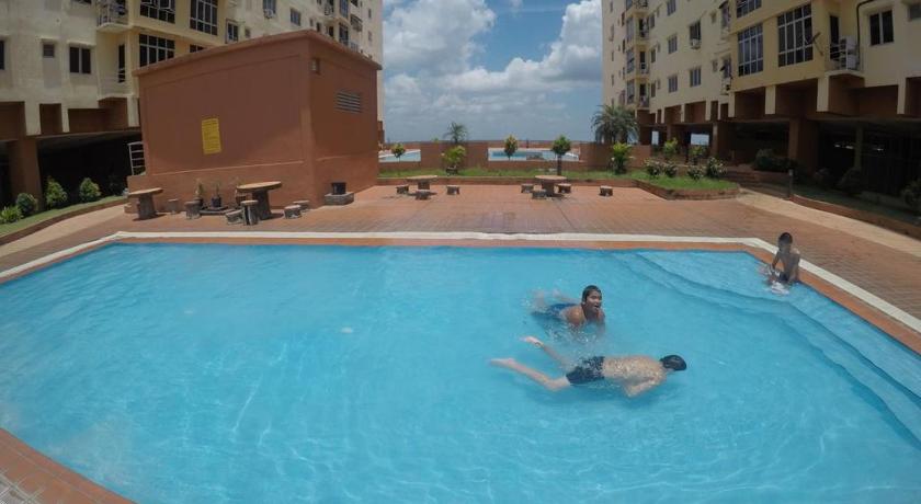 Homestay Kondo Mewah l/d kolam renang &amp; playground di Kota Bharu — Hotel in Kota Bharu
