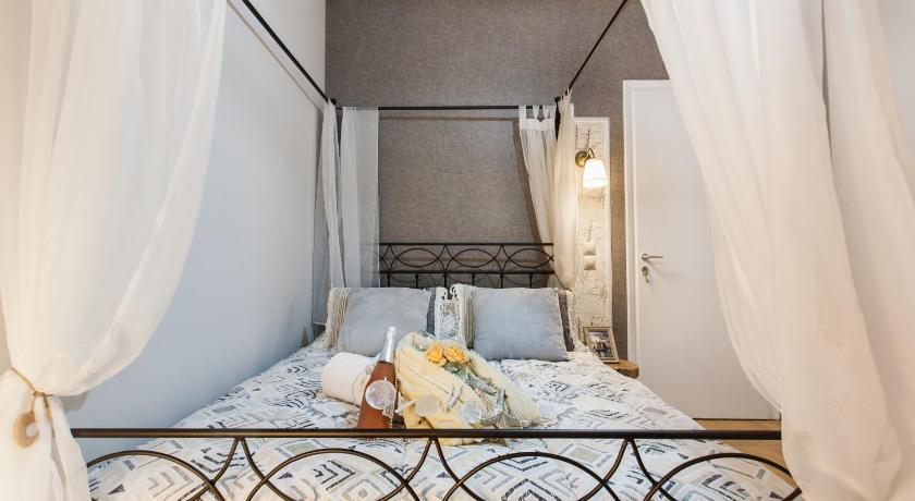 Syntagma private sweet safe double rooms in apartment photo