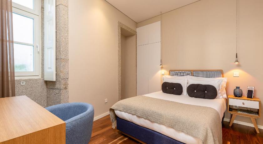 ポルト RS Porto Historic Center 4つ星 ホテル プール