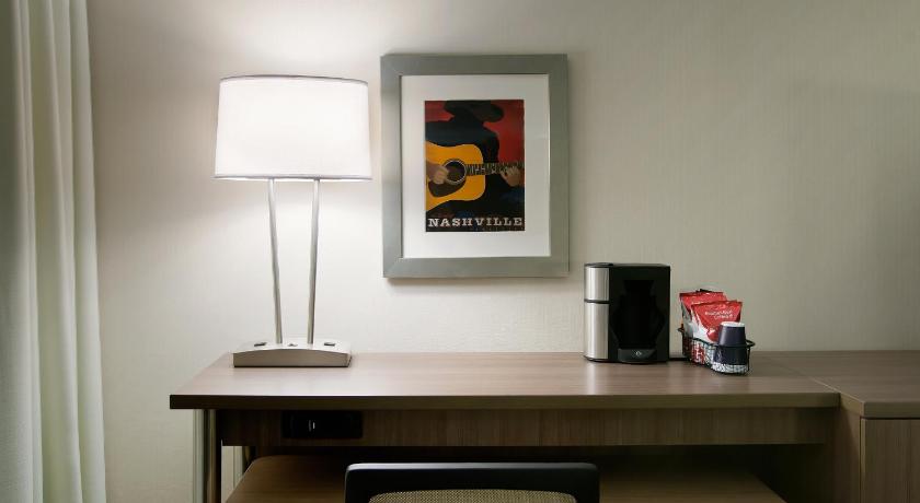 Holiday Inn Nashville-Vanderbilt - Downtown