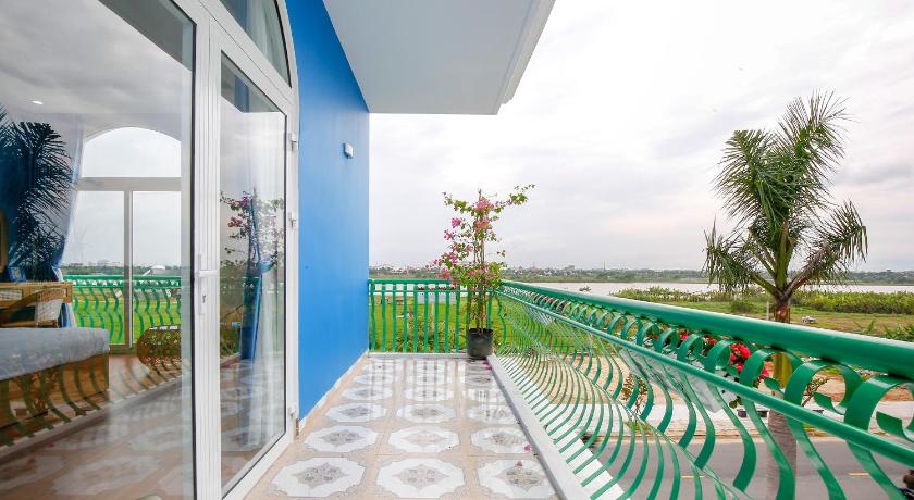 Da Nang Santorini House And Coffee 2-Star Hotel exterior