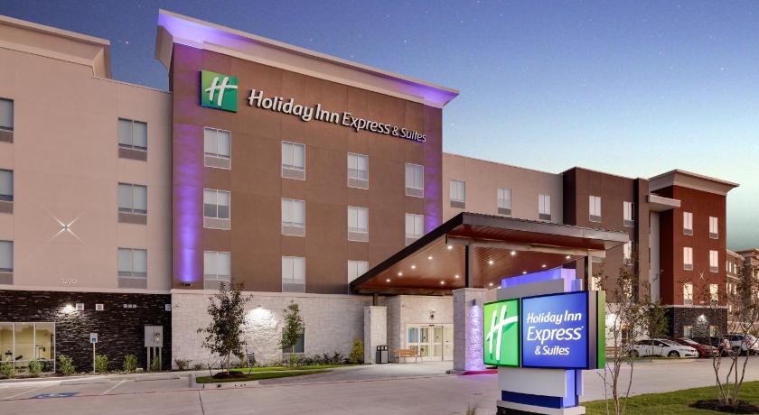 Holiday Inn Express And Suites Plano - The Colony