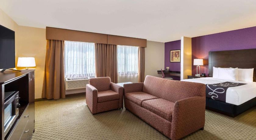 La Quinta Inn & Suites by Wyndham Spokane Valley