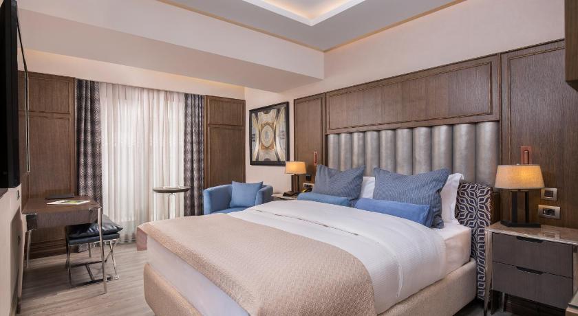 Immagine di Superior Matrimoniale o Doppia con Letti Separati (Superior Double or Twin Room) 0