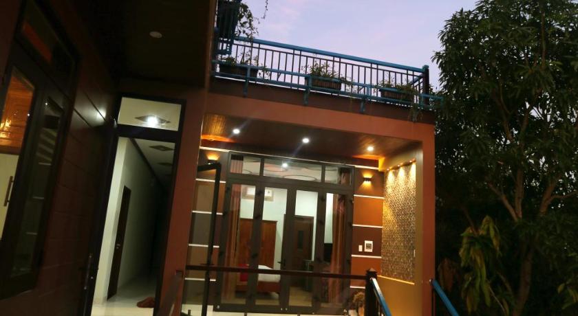 Tan Doan An bang center beach villas - image 4