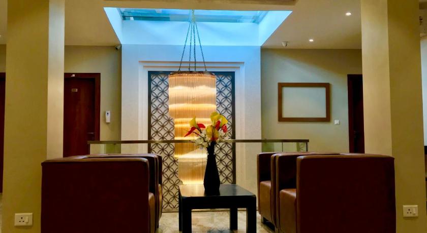 THE JAWAI GATEWAY HOTEL