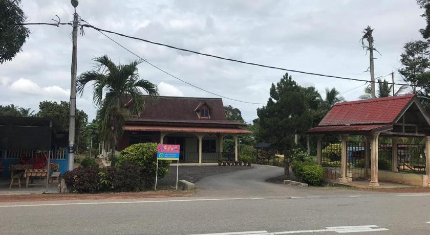 OPRO S&S Homestay Pagoh Malay Only photo