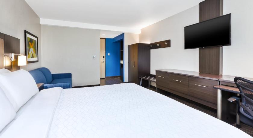 Holiday Inn Express Winnipeg Airport - Polo Park