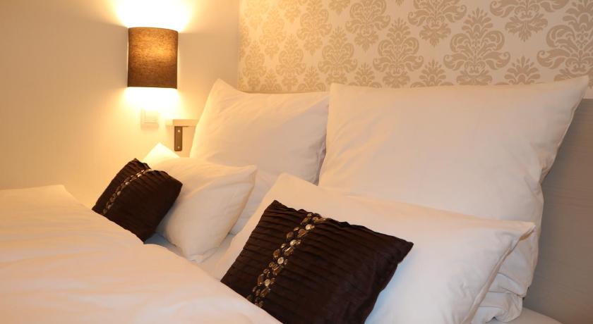 List Five - Your British Guesthouse — Hotel in Stuttgart