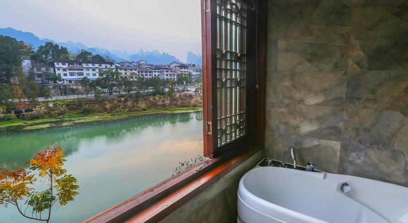 Lee's Boutique Resort & Including free breakfast and free pick-up service