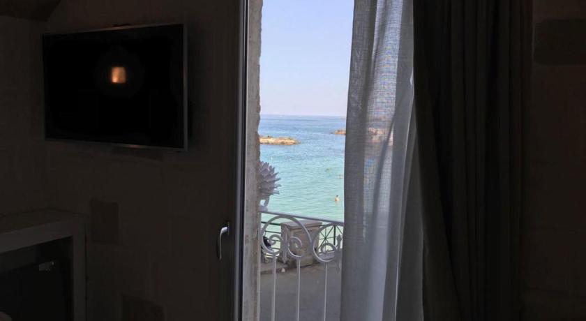 Miramare Luxury Guest House photo