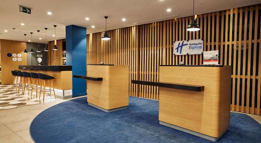 Holiday Inn Express - Istanbul - Atakoy Metro - image 3