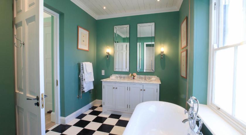 La Cotte The Manor House photo