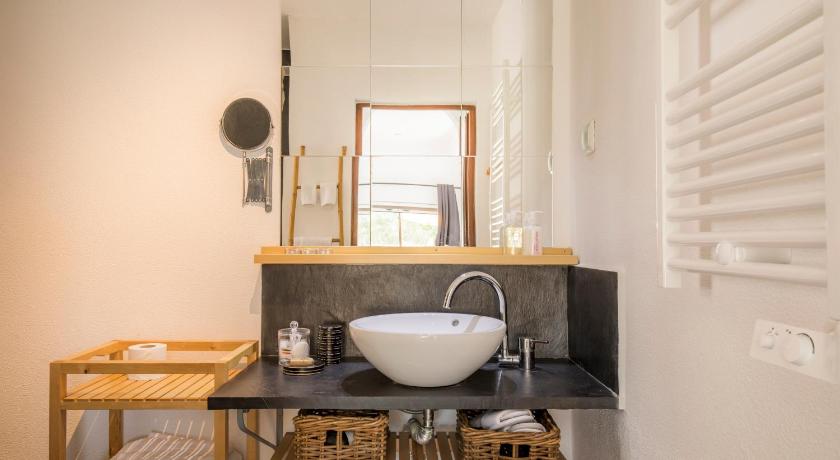 Image of Suite 2