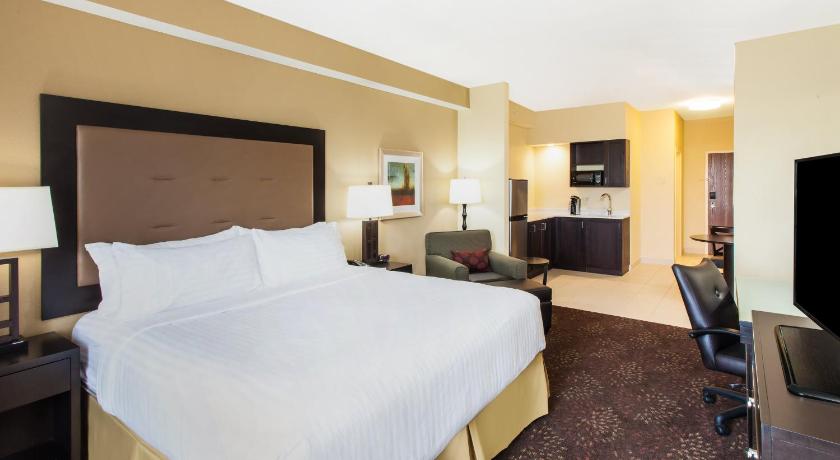 Holiday Inn Express & Suites Sandusky