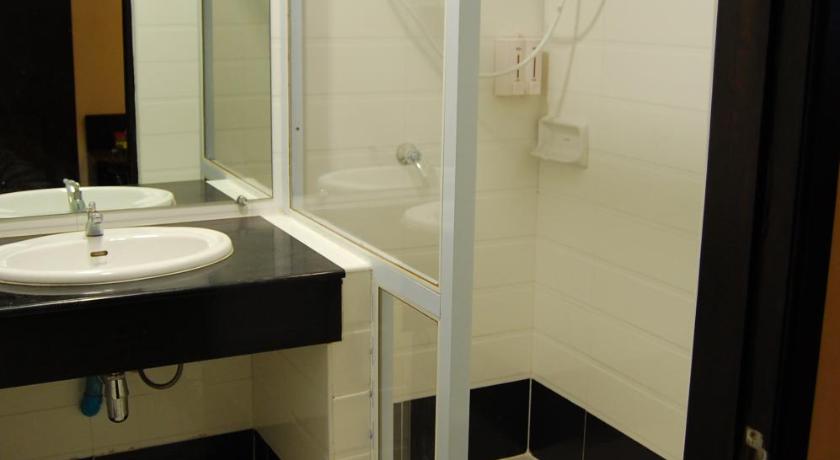 Image of Deluxe Twin Bed 15