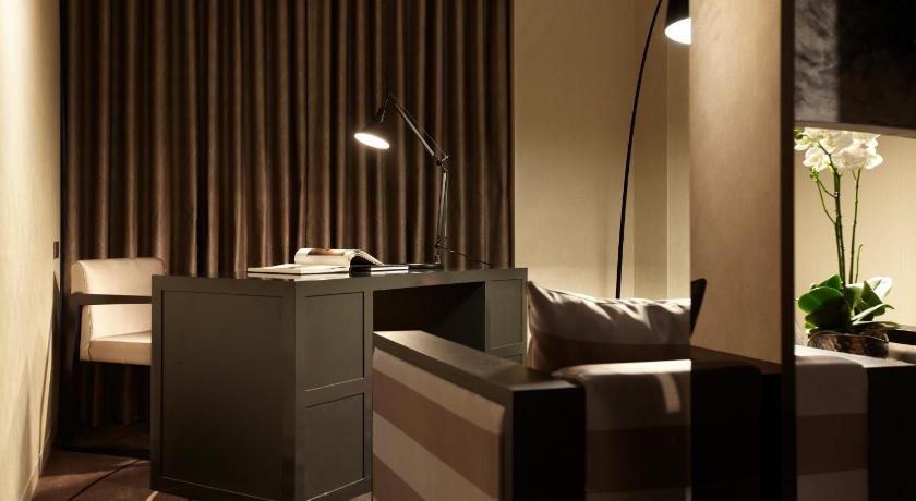 Image of Junior Suite 9