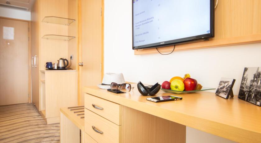 Image of Standard Lake View Twin Room 15
