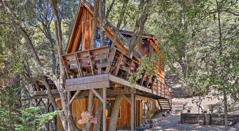 Updated Tree House Pine Mtn Club Cabin by Trails in Pine Mountain Club (CA)  - See 2023 Prices