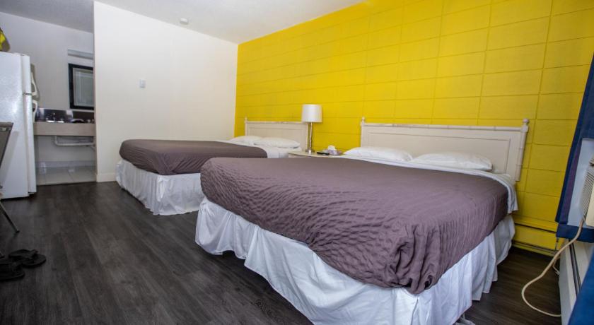 Camrose Motel photo