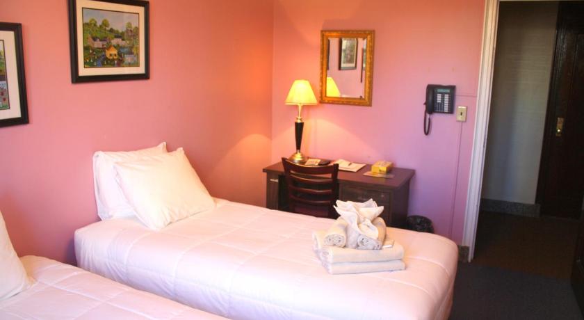 Image of Double Room with Private Bathroom 1