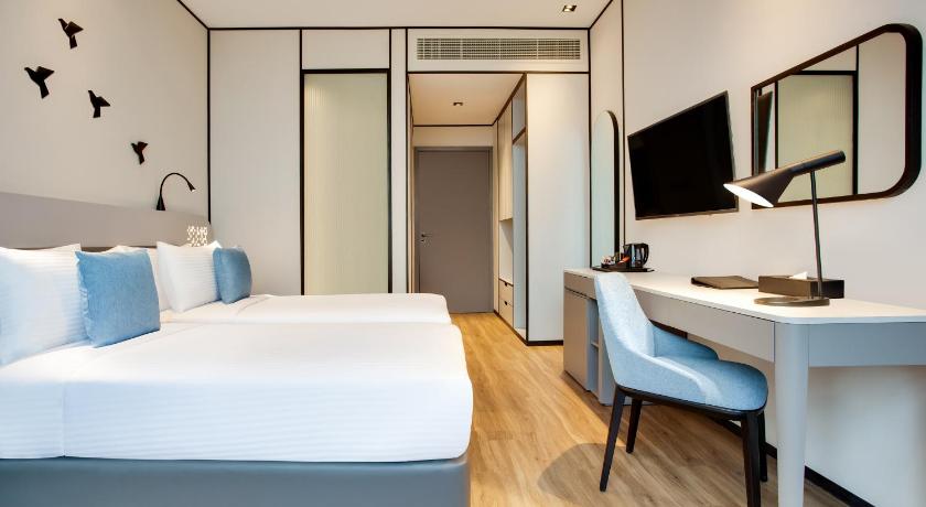 Image of Superior Room 11