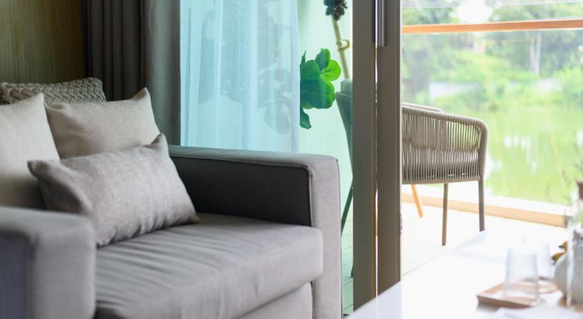 Image of 2 Twin Beds, Deluxe Lagoon View , Non-Smoking 5
