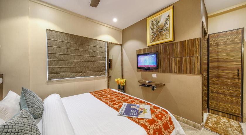 Hotel Narayani Enclave near Acropolis Mall kasba