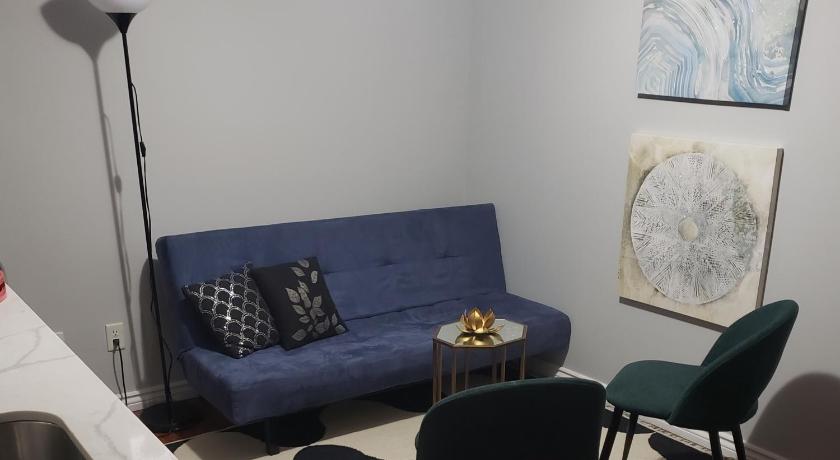 2 Br Suit Brampton On Canada Photos Room Rates
