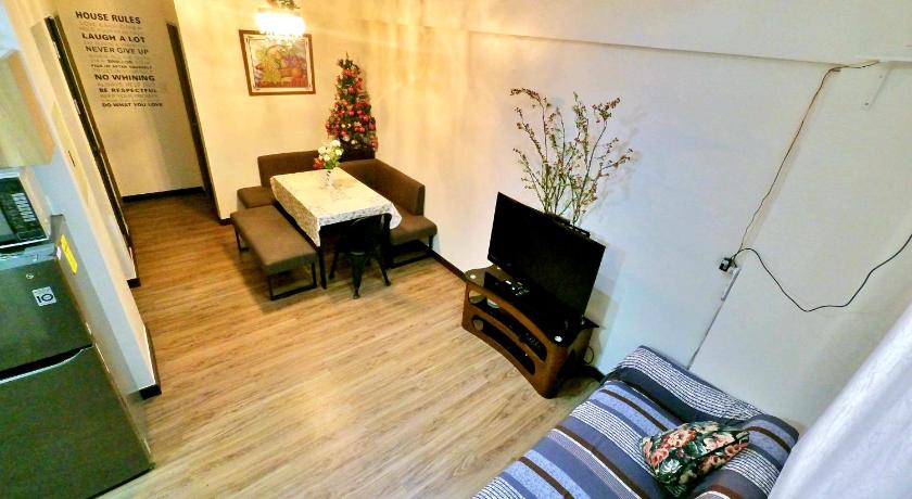 Two-Bedroom Apartment, DOT ACCREDITED 1209 Transient 2BR Bristle Ridge in Baguio