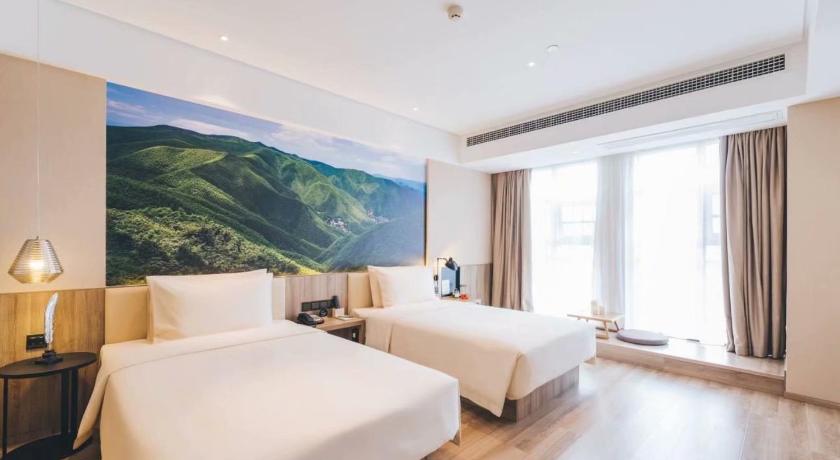 Atour Hotel Wuhan Sea World Tazihu Metro Station – Wuhan, OH