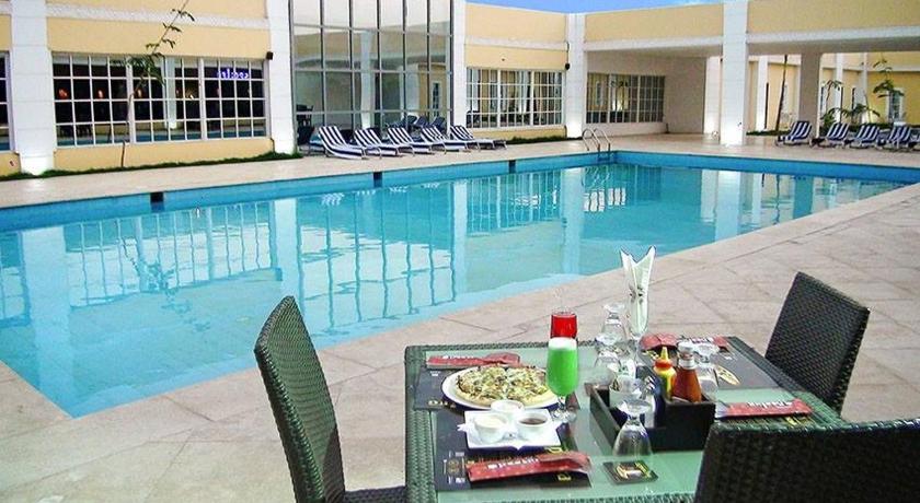 Spectra Inn Hotel photo