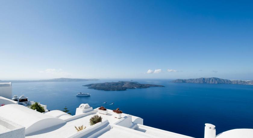 Vallas Apartments &amp; Villas — Hotel in Santorini