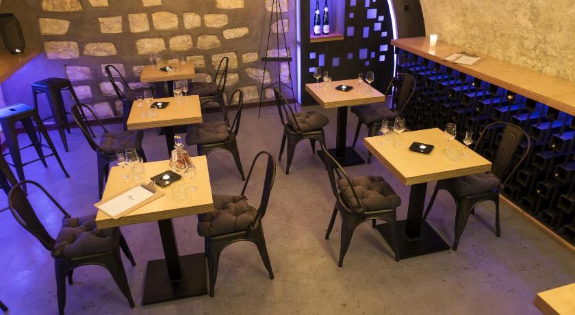 Hotel U Kříže - image 13