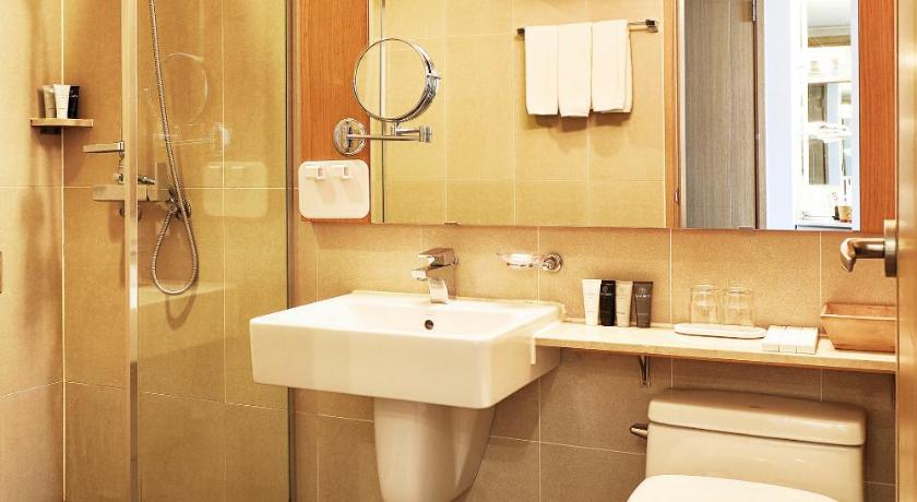 1 Double 1 Single, Nonsmoking, Executive Roomの画像 4