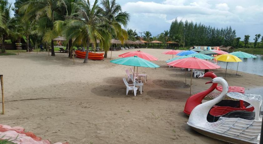 Tara Beach Resort Udonthani photo