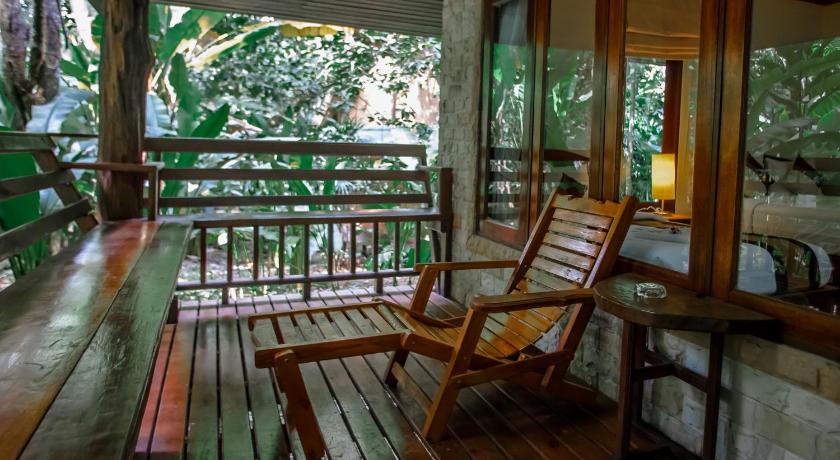 Image of Deluxe Bungalow 8