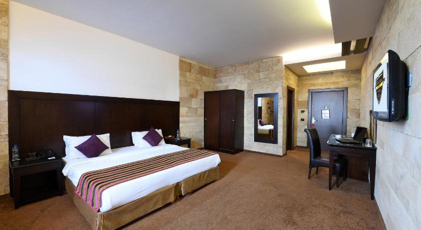 Image of Superior Room 3