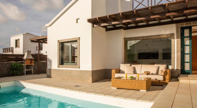 Best Price On Playa Blanca Beach Mate In Lanzarote Reviews