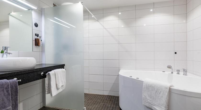 Image of Suite 2