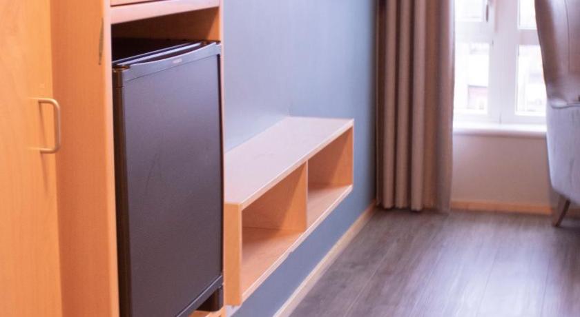 Image of Twin Room 3