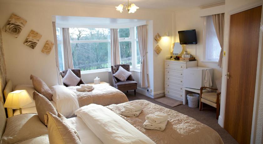 Image of Family Room with Private Bathroom 1