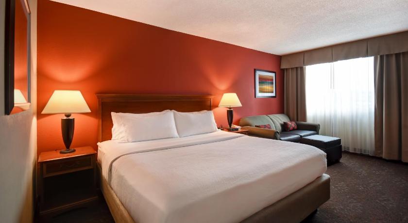 Holiday Inn Cincinnati-Riverfront