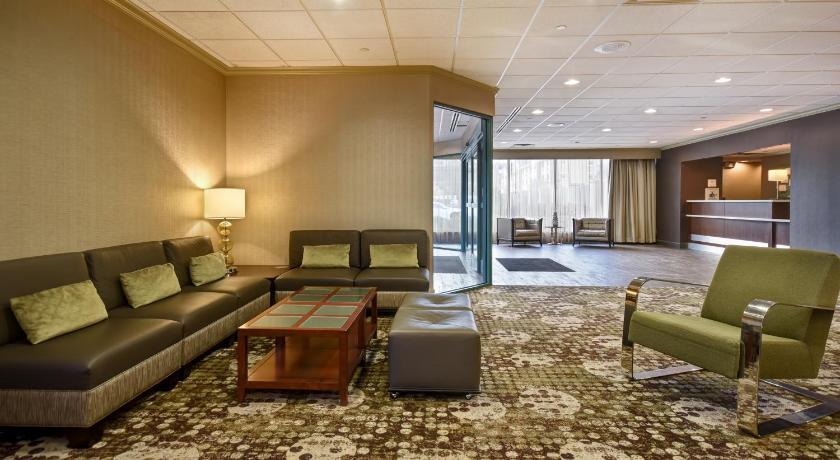 Holiday Inn Cincinnati-Riverfront