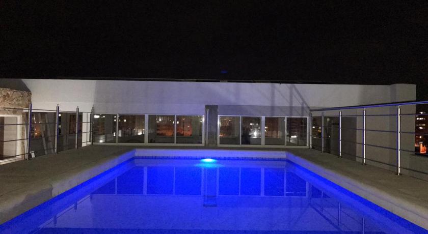 Aparta Suites La Flora — Hotel in Cali