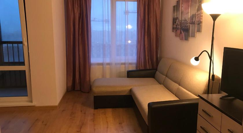 снять студию ижевск на длительный. ижевск съемка квартиры. квартиры в ижевске. автозаводская 64 ижевск. сниму 1 квартиру в звенигороде на длительный срок.