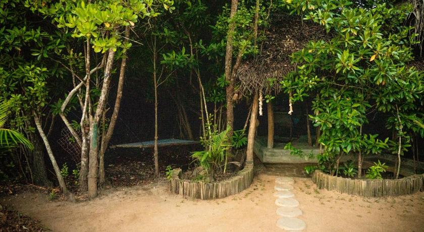 Mermaid Cabana and Tree Houses photo